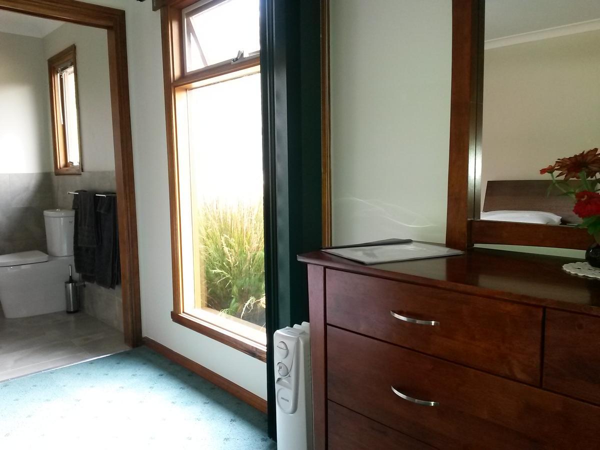 Eagle'S Roost Farmstay B&B Rocky Cape 외부 사진